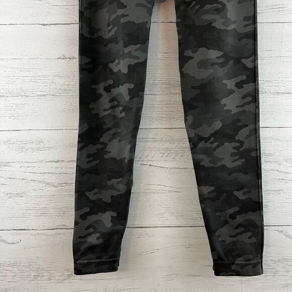 Spanx Gray Camo Seamless Leggings Size S - Picture 5 of 6